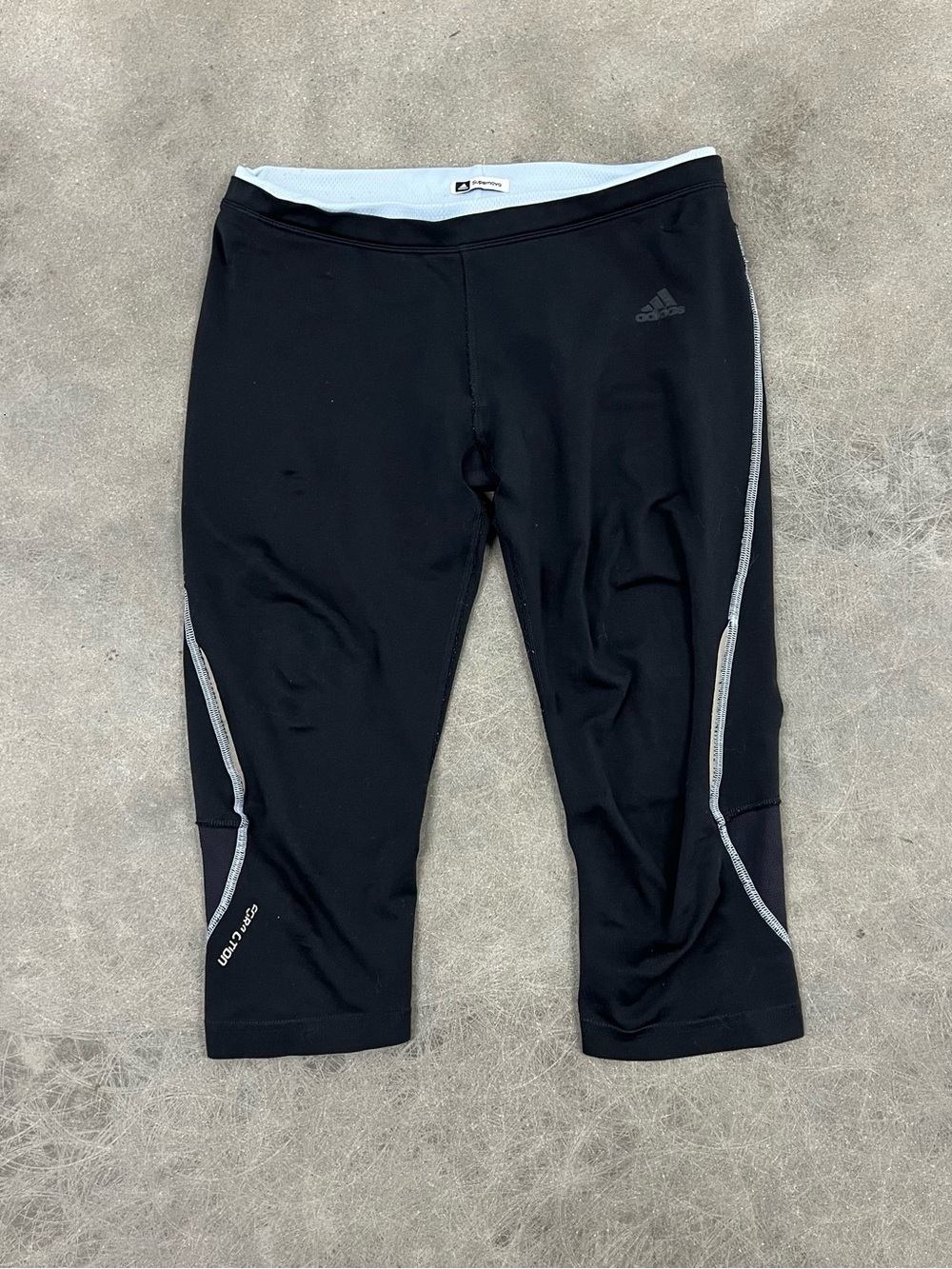 adidas Supernova Black and White Running Shorts Yoga Cropped